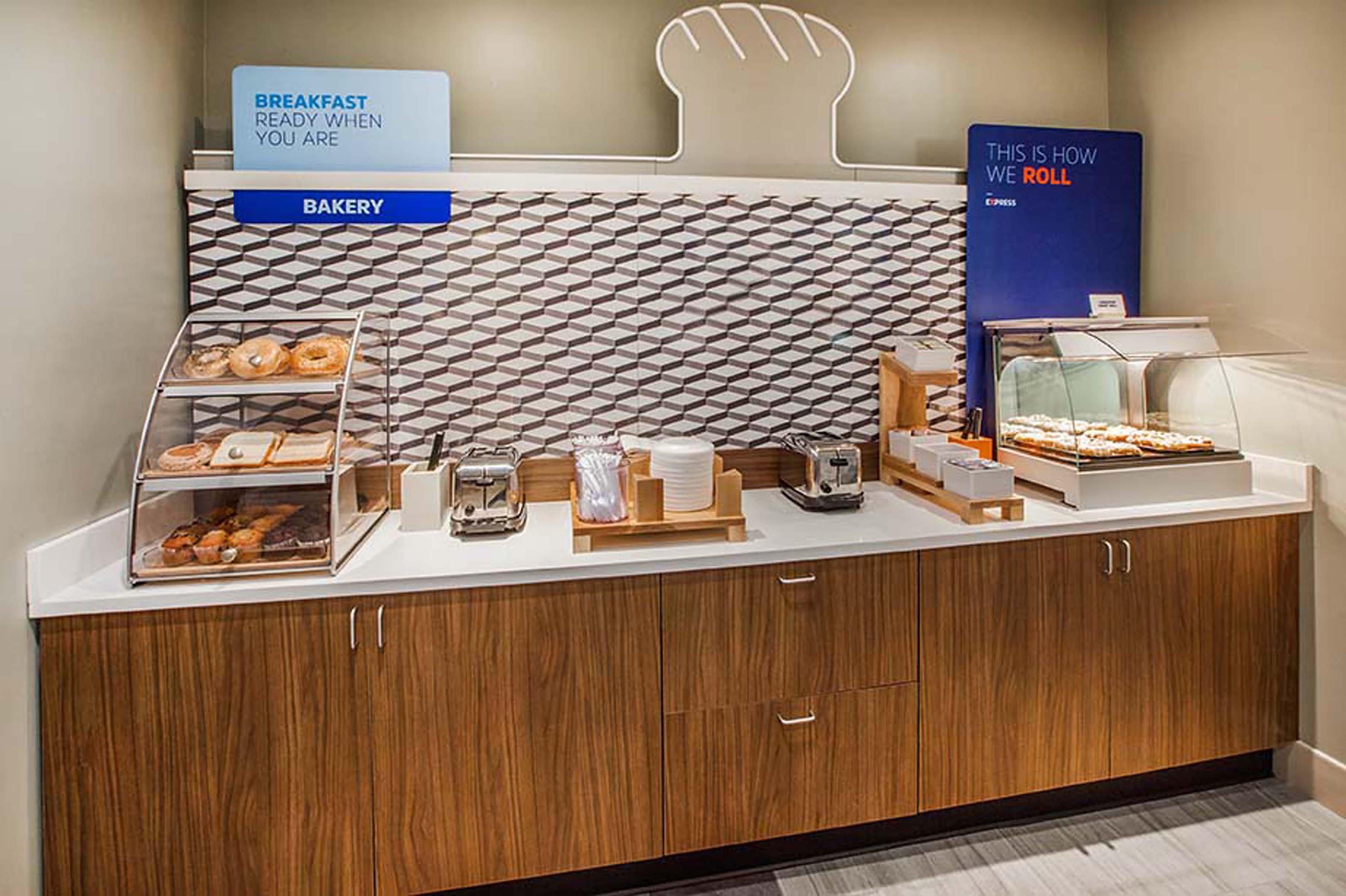 Holiday Inn Express Hotel & Suites Lewisburg By Ihg Eksteriør bilde